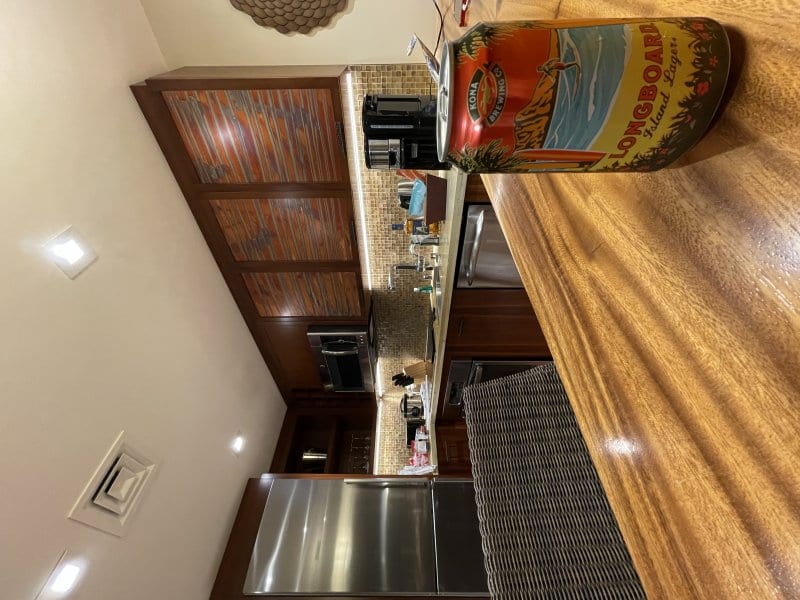 ハワイ2日目の兄妹愛と幸せな報告