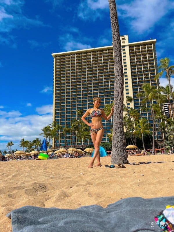 ワイキキ의海で50歳의健康美를記録